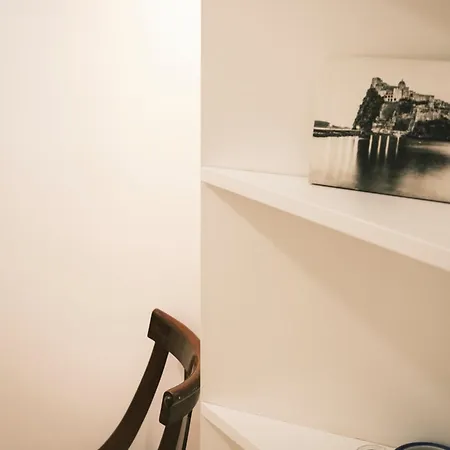 Nespolino, Casetta In Centro Storico Al Piano Terra Con Piccolo Spazio Esterno Privato Appartement *